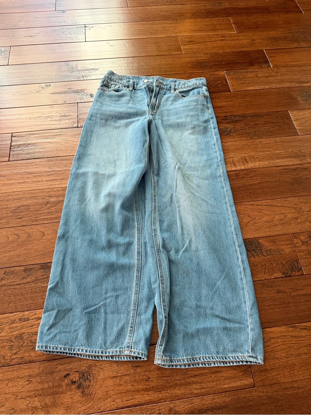 Old Navy Light Blue Wide-Leg Jeans